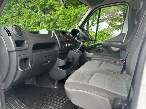 Vauxhall Movano Mpv White #10