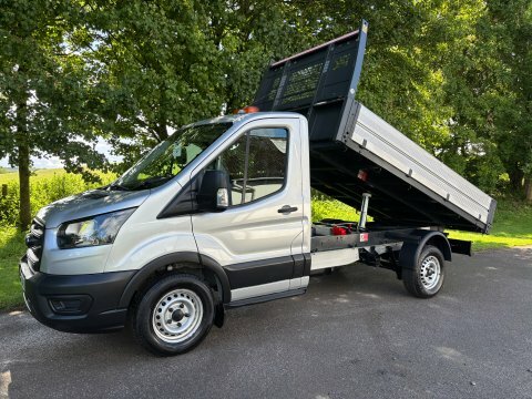 Ford Transit Custom Custom 2.0 Ecoblue 170Ps Low Roof Trail Van Black #1