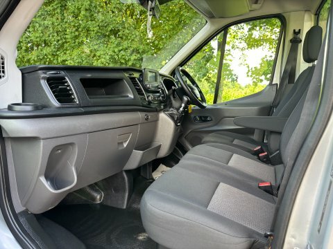 Ford Transit Custom Custom 2.0 Ecoblue 170Ps Low Roof Trail Van Black #11