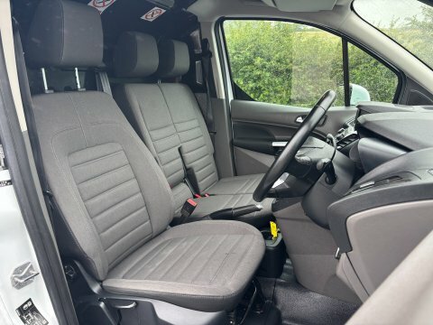Ford Transit Connect 240 L2 Limited MA22UUL White #4