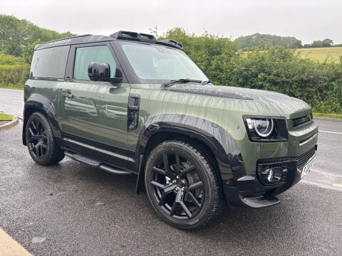 Land Rover Defender D250 Hard Top Green #5