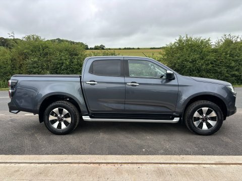 Isuzu D-Max Pickup Red #8