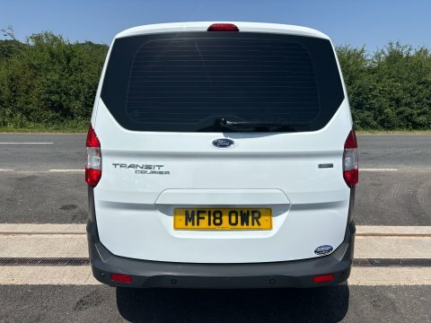 Ford Transit Courier Mpv White #12