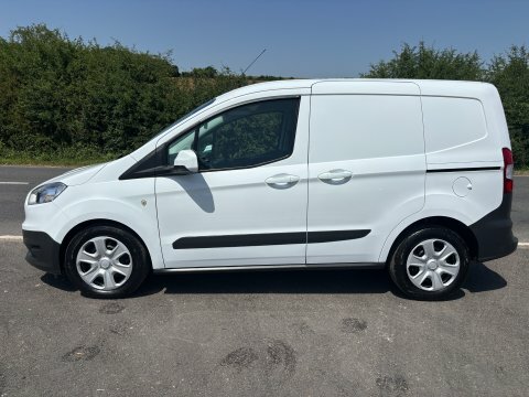 Ford Transit Courier Mpv White #7