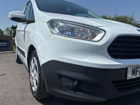 Ford Transit Courier Mpv White #19