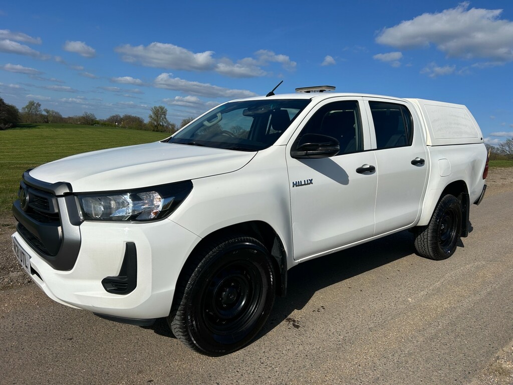 Toyota HILUX Active 4Wd D-4d Dcb MK21UTL White #2