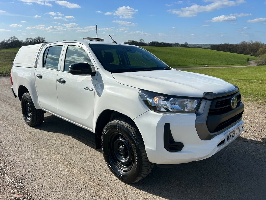 Toyota HILUX Active 4Wd D-4d Dcb White