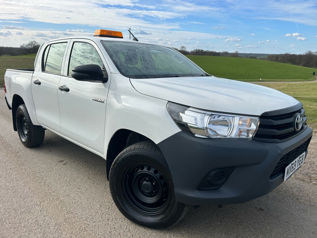 Toyota HILUX Active 4Wd D-4d Dcb MV69YEB White #3