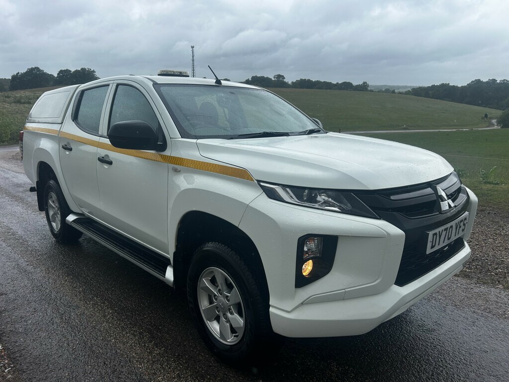 Mitsubishi L200 Di-d 4Life Dcb White