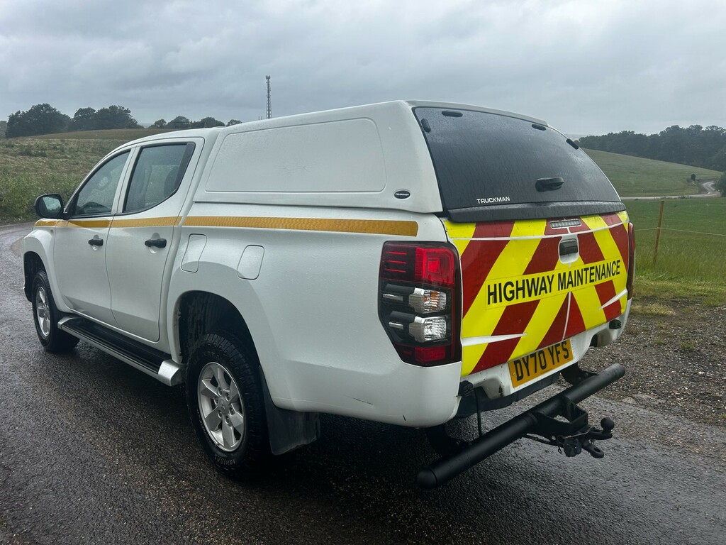 Mitsubishi L200 Di-d 4Life Dcb White #5