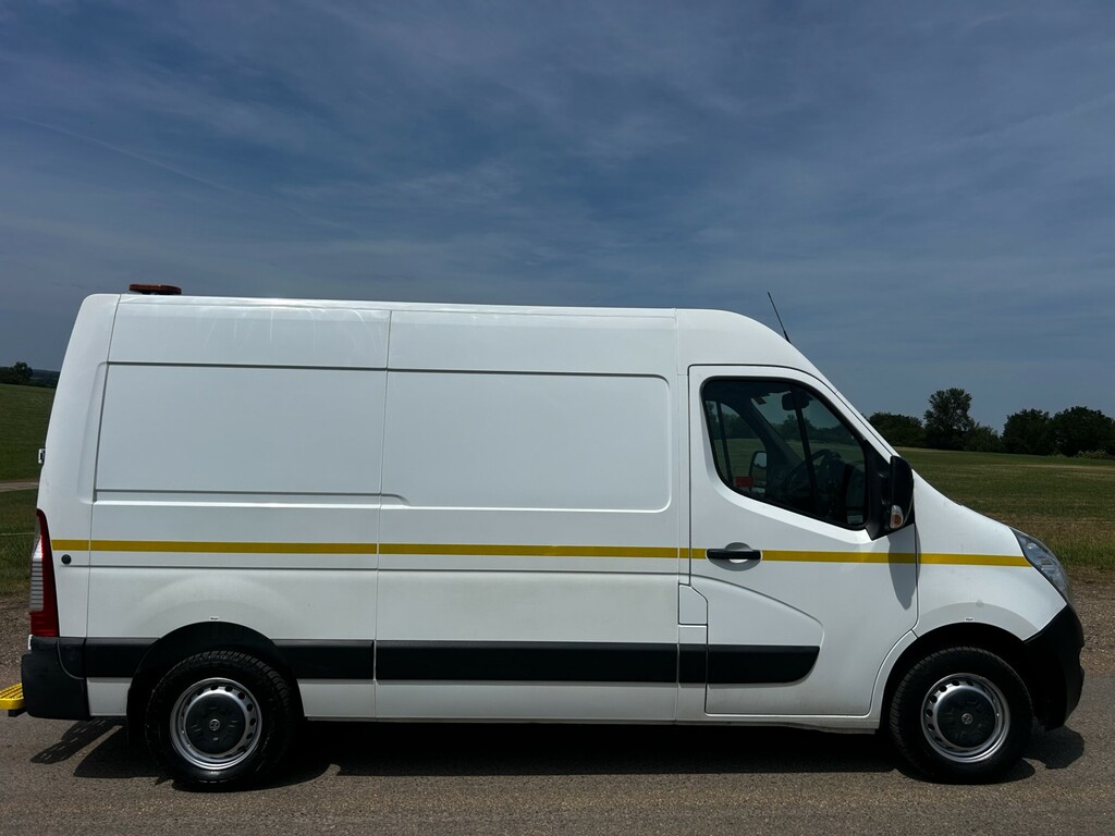Vauxhall Movano L2h2 F3500 Pv DY67GNZ White #5
