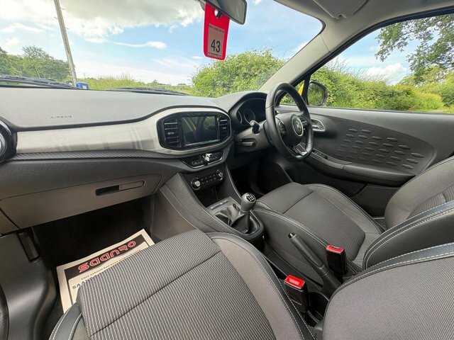 MG MG3 1.5 Vti-tech Excite Black #14