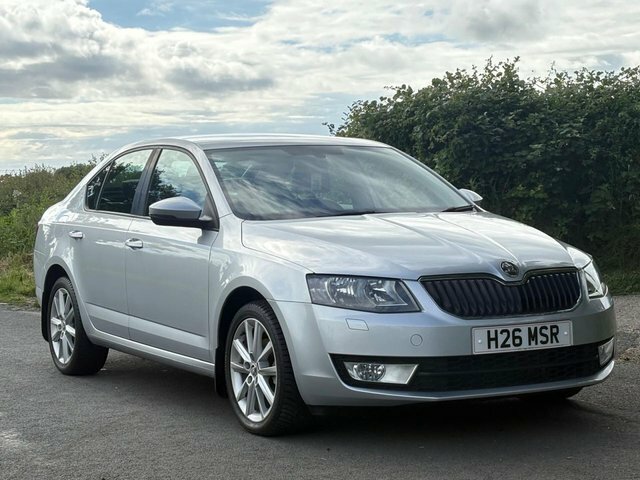 Skoda Octavia 2014 1.6 Tdi Elegance Hatchback Dsg Eur Silver