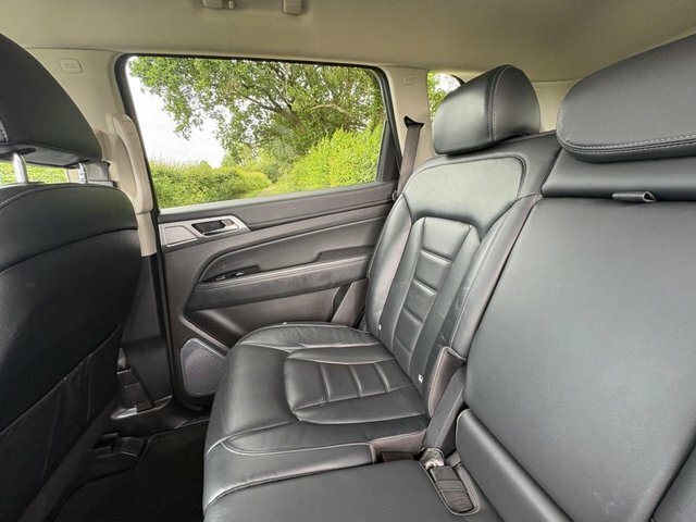 SsangYong Rexton Ultimate Grey #40