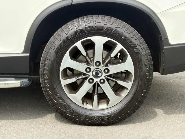 SsangYong Rexton Ultimate Grey #32