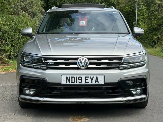 Volkswagen Tiguan 2019 2.0 Tdi R-line Suv 4Motion ND19EYA Silver #2