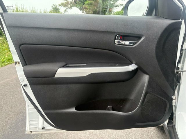 Suzuki Vitara 1.6 Sz-t Allgrip White #37