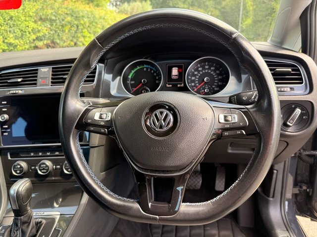 Volkswagen e-Golf 8 R-line 2.0 Tdi 150Ps 7-Speed Dsg White #24