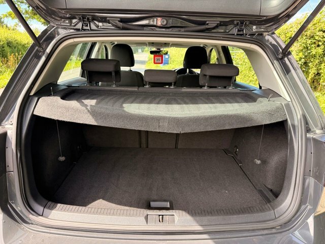 Volkswagen e-Golf 8 R-line 2.0 Tdi 150Ps 7-Speed Dsg White #42