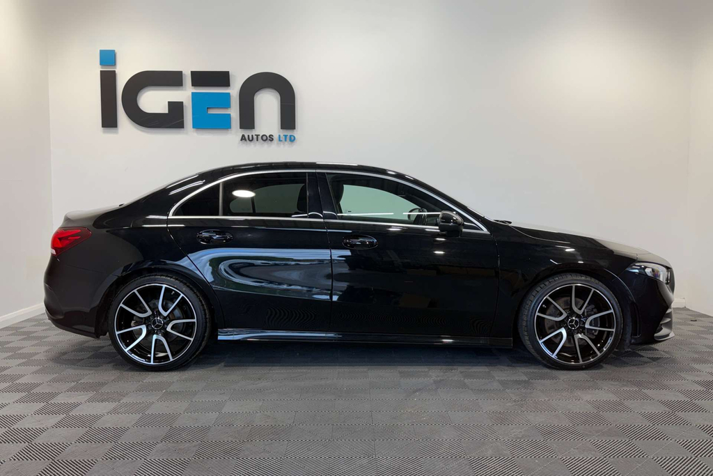 Mercedes-Benz A Class D Amg Line SN21PRV Black #4