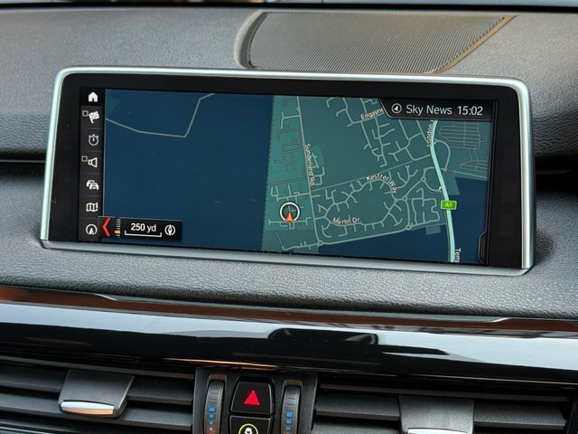 BMW X5 M50d Black #32