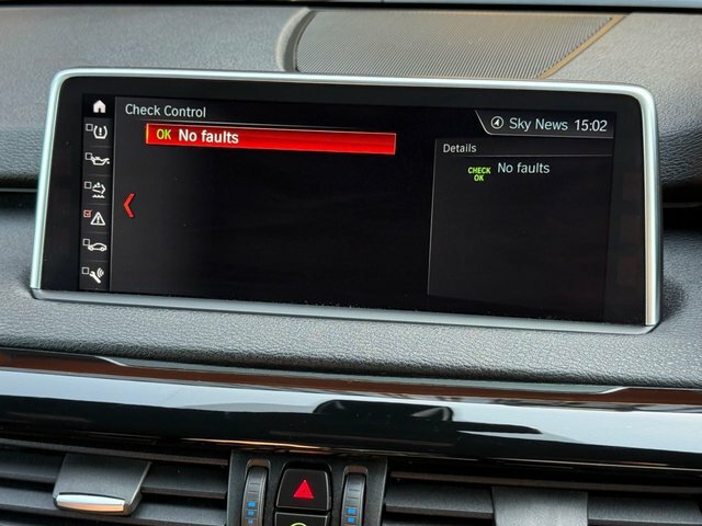 BMW X5 M50d Black #36