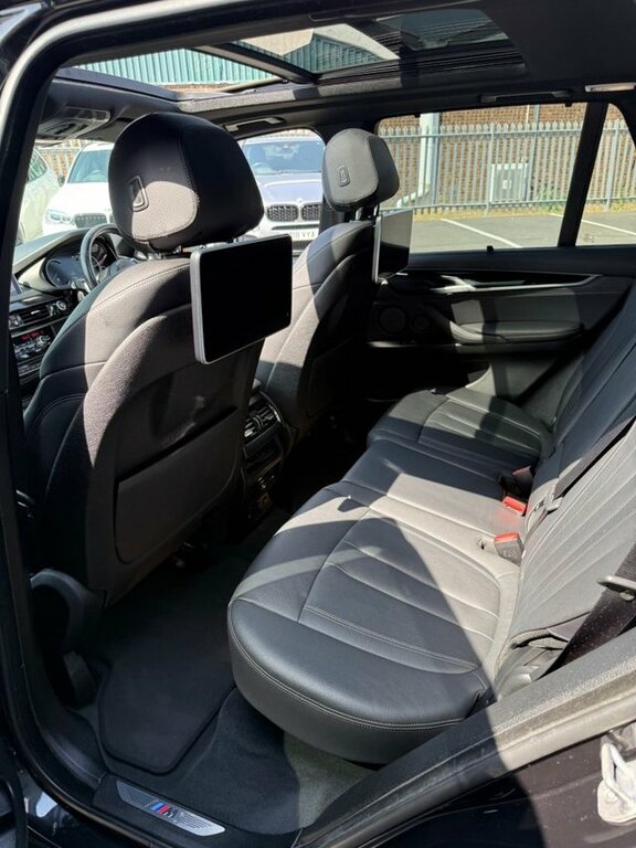 BMW X5 M50d Black #11