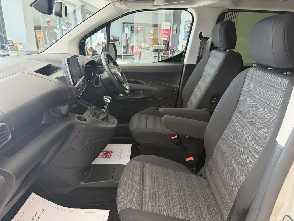 Vauxhall Combo Life 1.5 Turbo D Se 7 Seat Grey #28