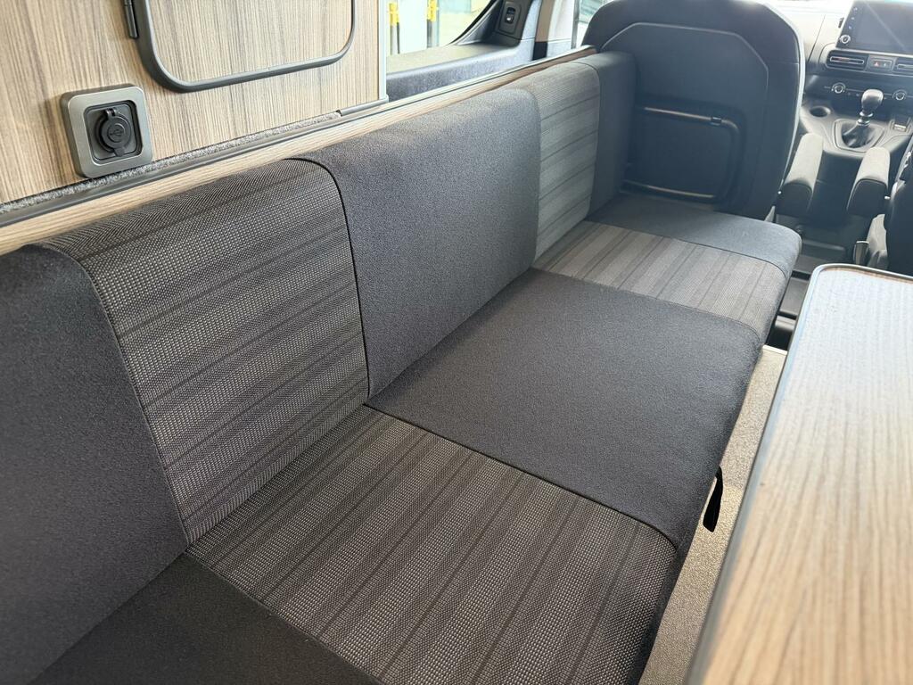 Vauxhall Combo Life Micro Camper Side Bed With Storage Just 17 573 Mi Grey #3