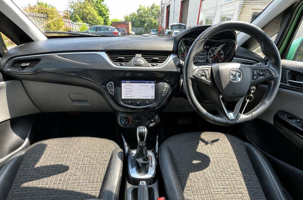 Vauxhall Corsa 1.4I Se Hatchback Euro 6 WD15LHX Green #4
