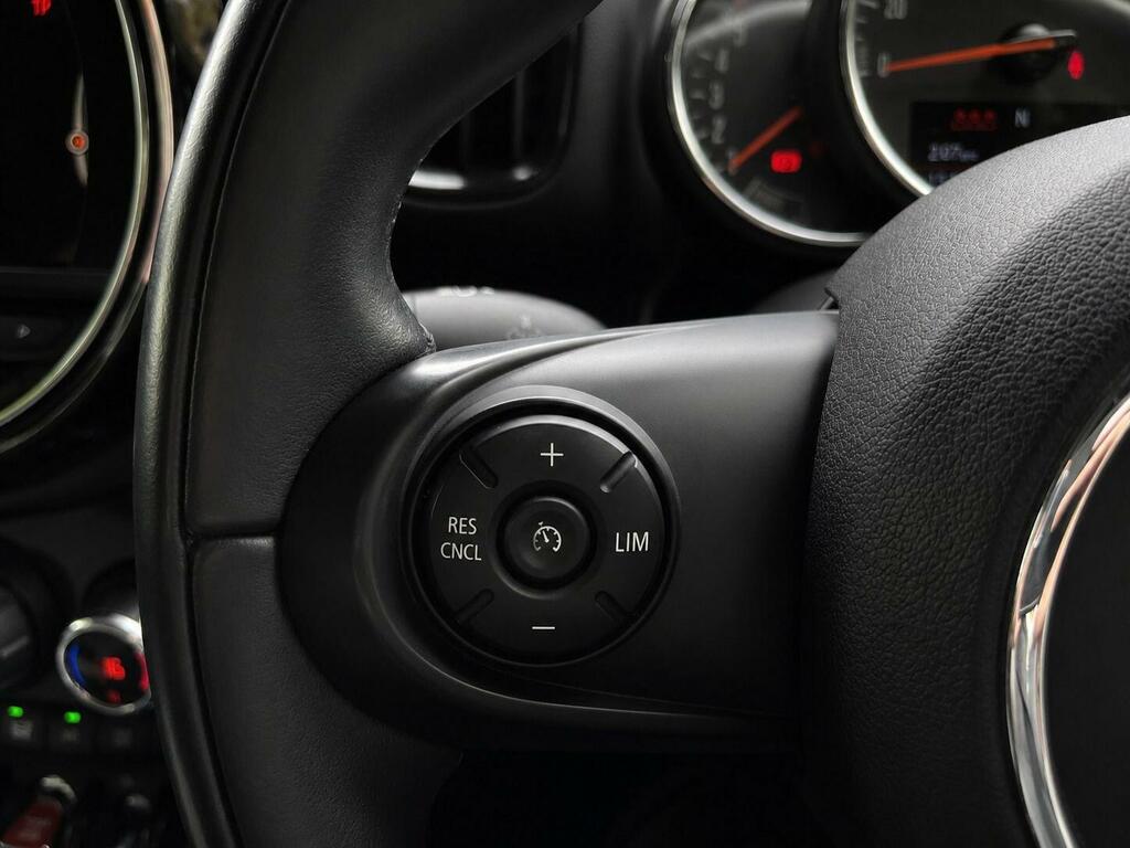 Mini Countryman 2.0 Cooper D Green #22