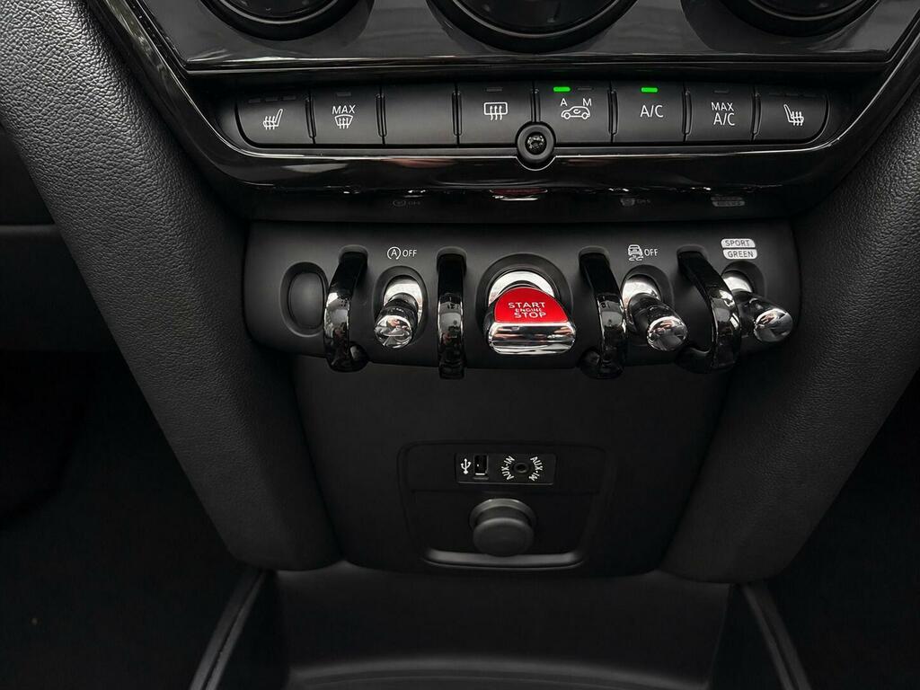 Mini Countryman 2.0 Cooper D Green #21
