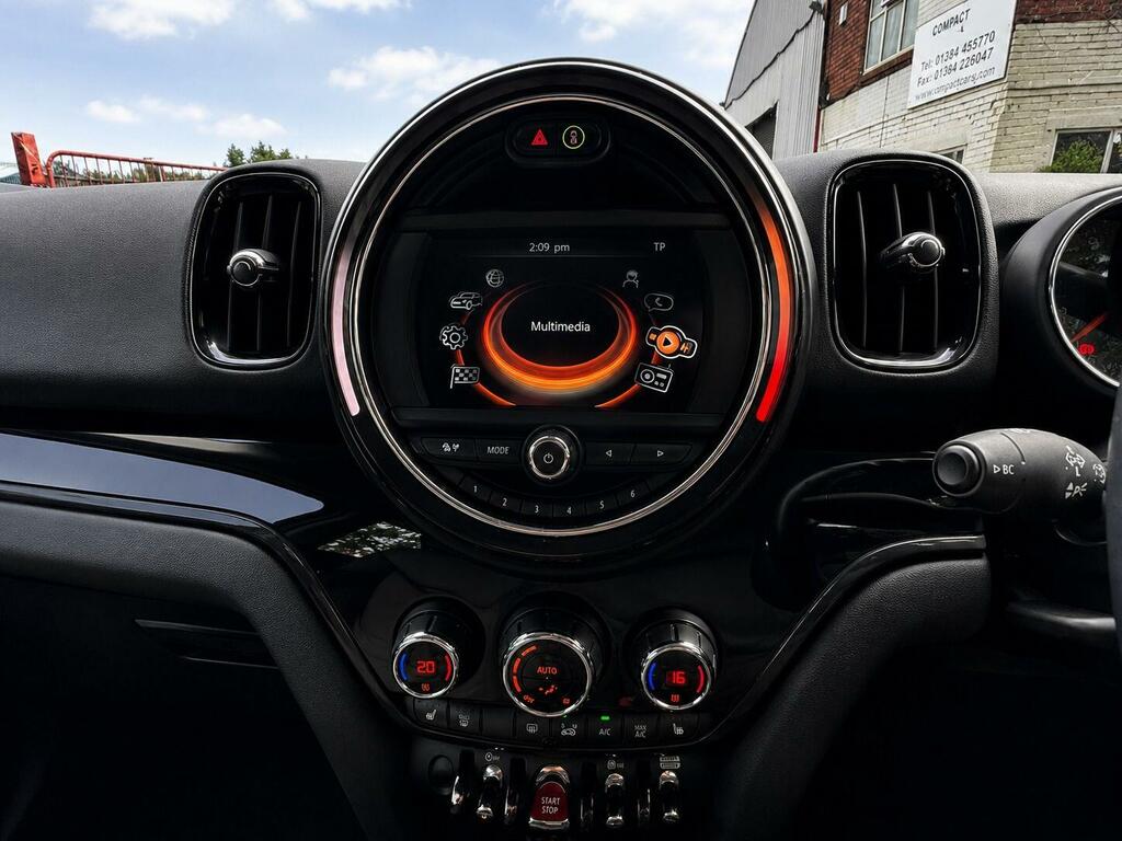 Mini Countryman 2.0 Cooper D Green #17