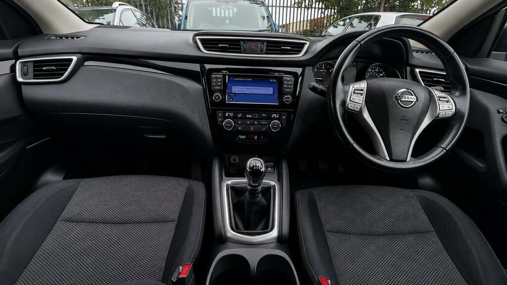 Nissan Qashqai Acenta White #3