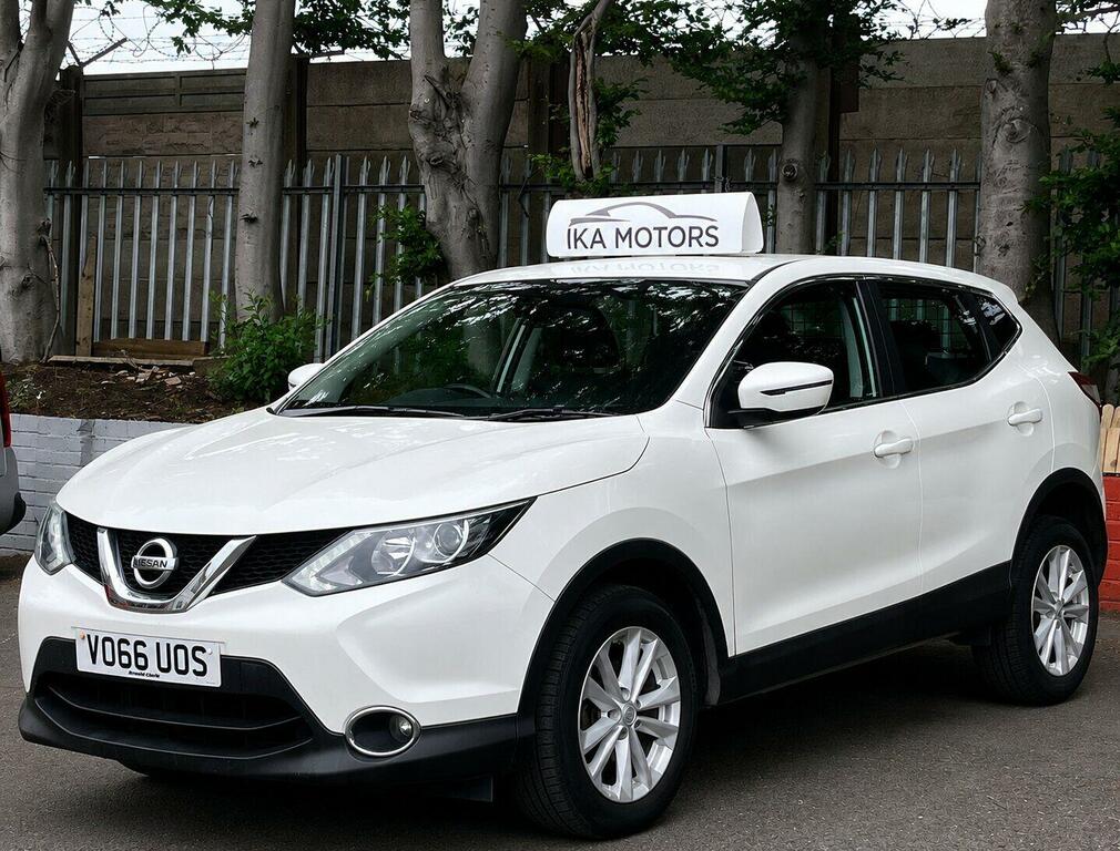Nissan Qashqai Acenta White #2