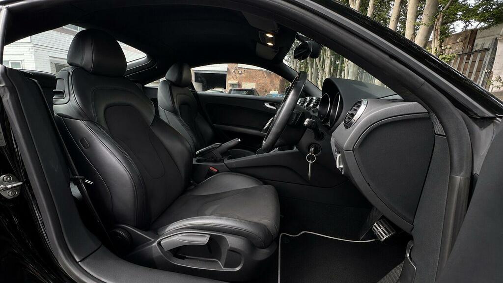 Audi TT 2.0 Tdi Black #17