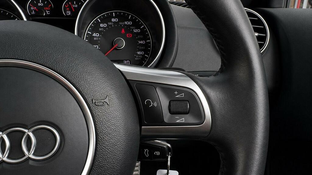 Audi TT 2.0 Tdi Black #14
