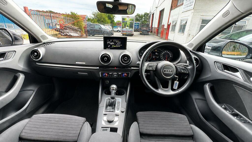 Audi A3 Sport Black #4