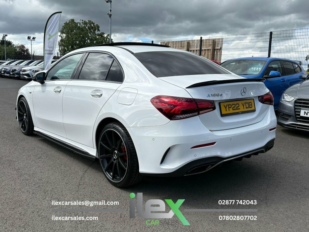 Mercedes-Benz A Class 2L Amg Line Edition White #4