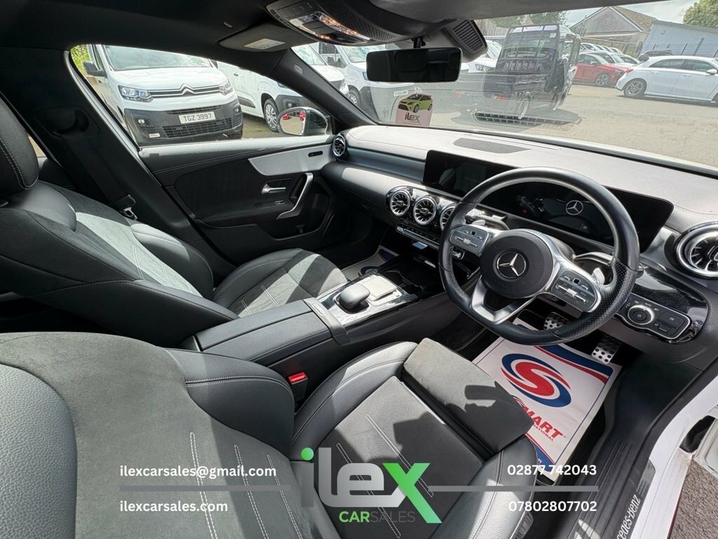 Mercedes-Benz A Class 2L Amg Line Edition White #6