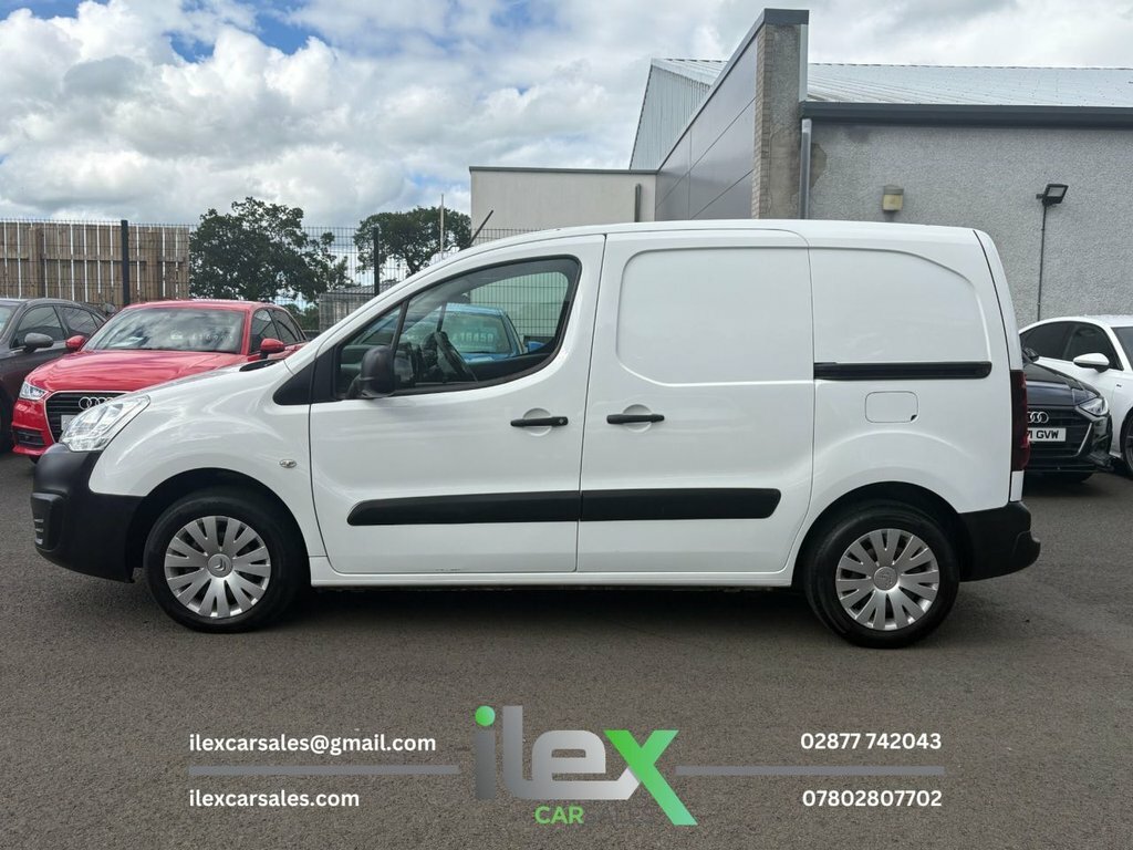 Citroen Berlingo 1.6L Enterprise White #5
