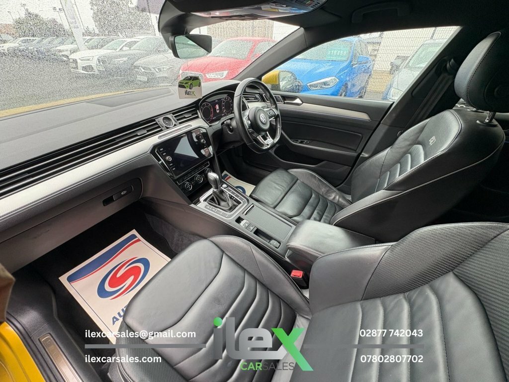 Volkswagen Arteon Hatchback 2.0 Red #9