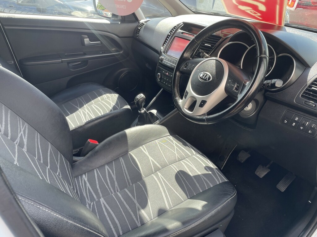 Kia Venga 1.6 3 Euro 6 White #9