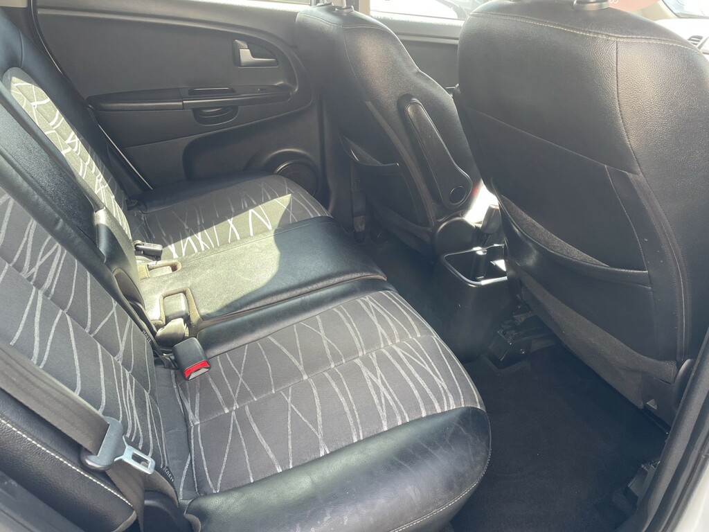 Kia Venga 1.6 3 Euro 6 White #8