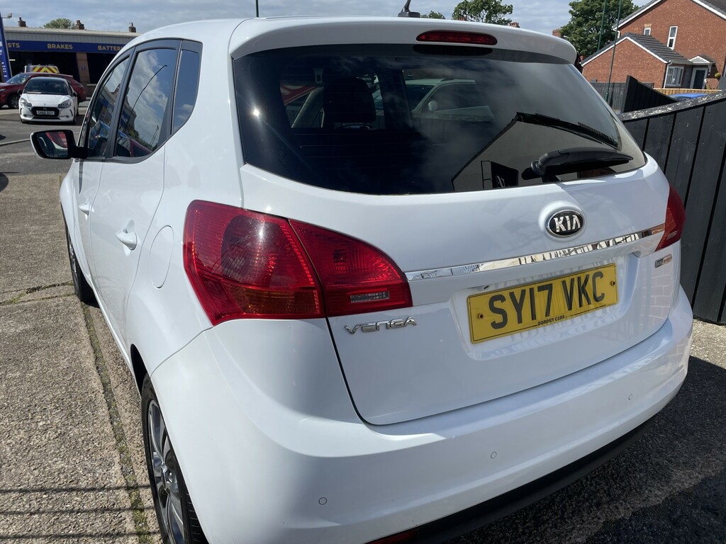 Kia Venga 1.6 Crdi 3 White #4
