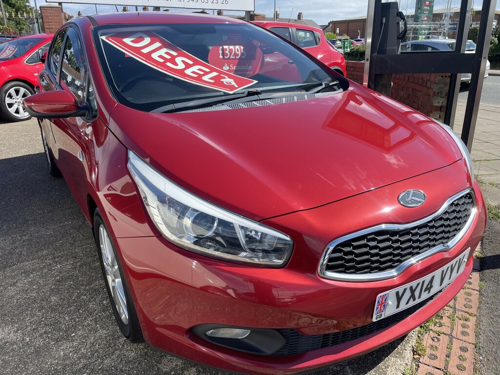 Kia Ceed 1.4 Crdi Vr7 Red