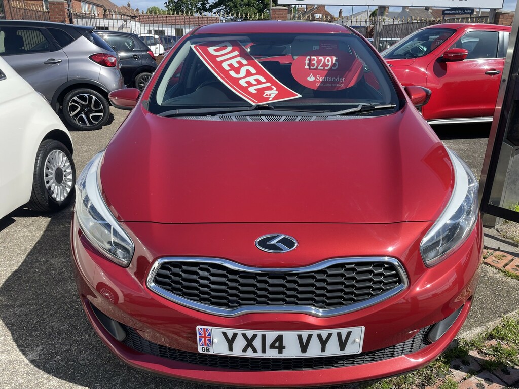 Kia Ceed 1.4 Crdi Vr7 Red #2