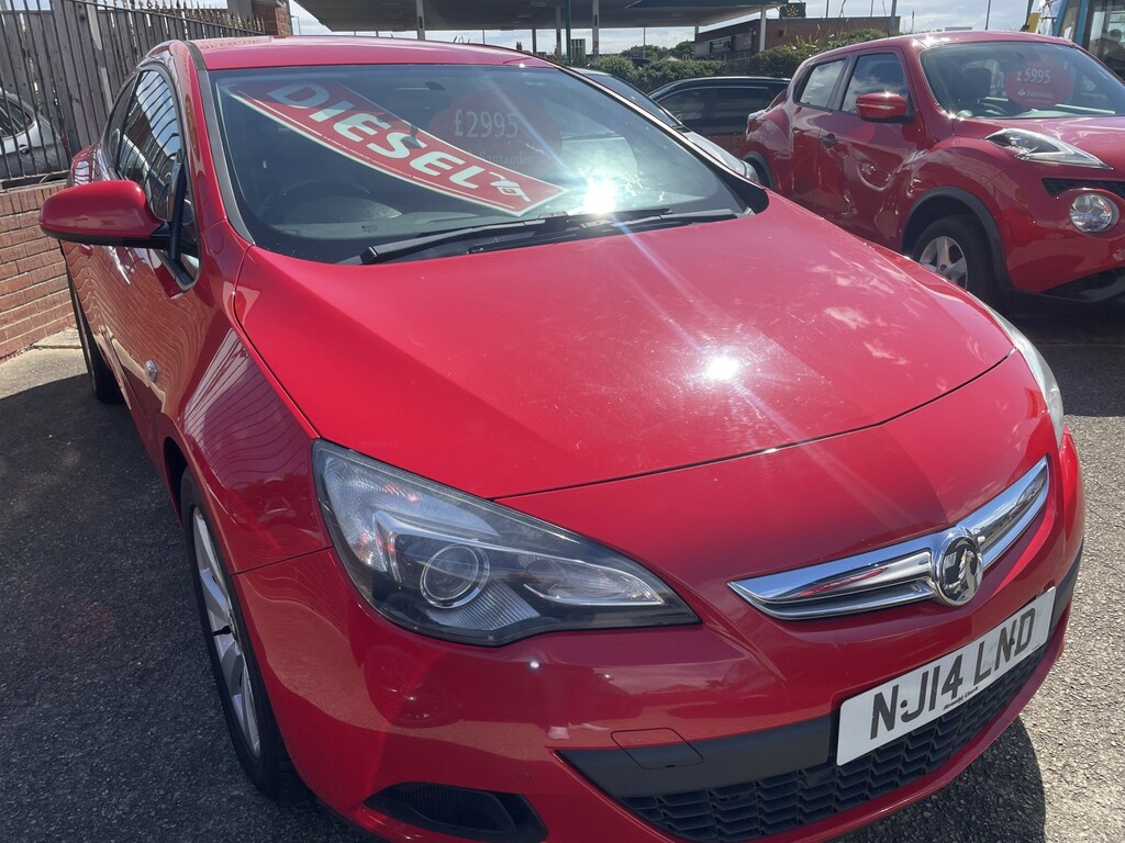 Vauxhall Astra GTC 2.0 Cdti Sport Red