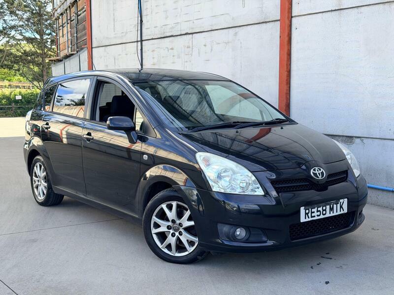 Toyota Corolla Verso 2.2 D-4d Sr  #2