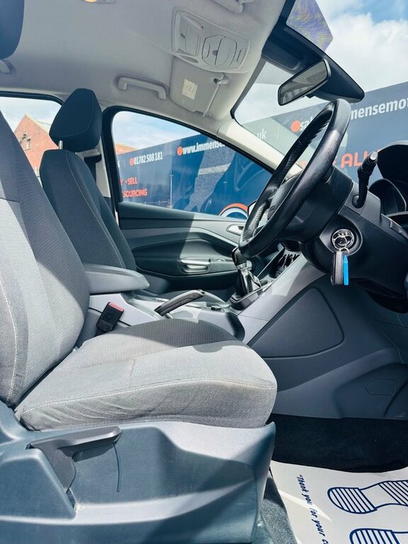 Ford C-Max Mpv 1.0T Ecoboost Zetec Euro 5 Ss 201313 Red #18